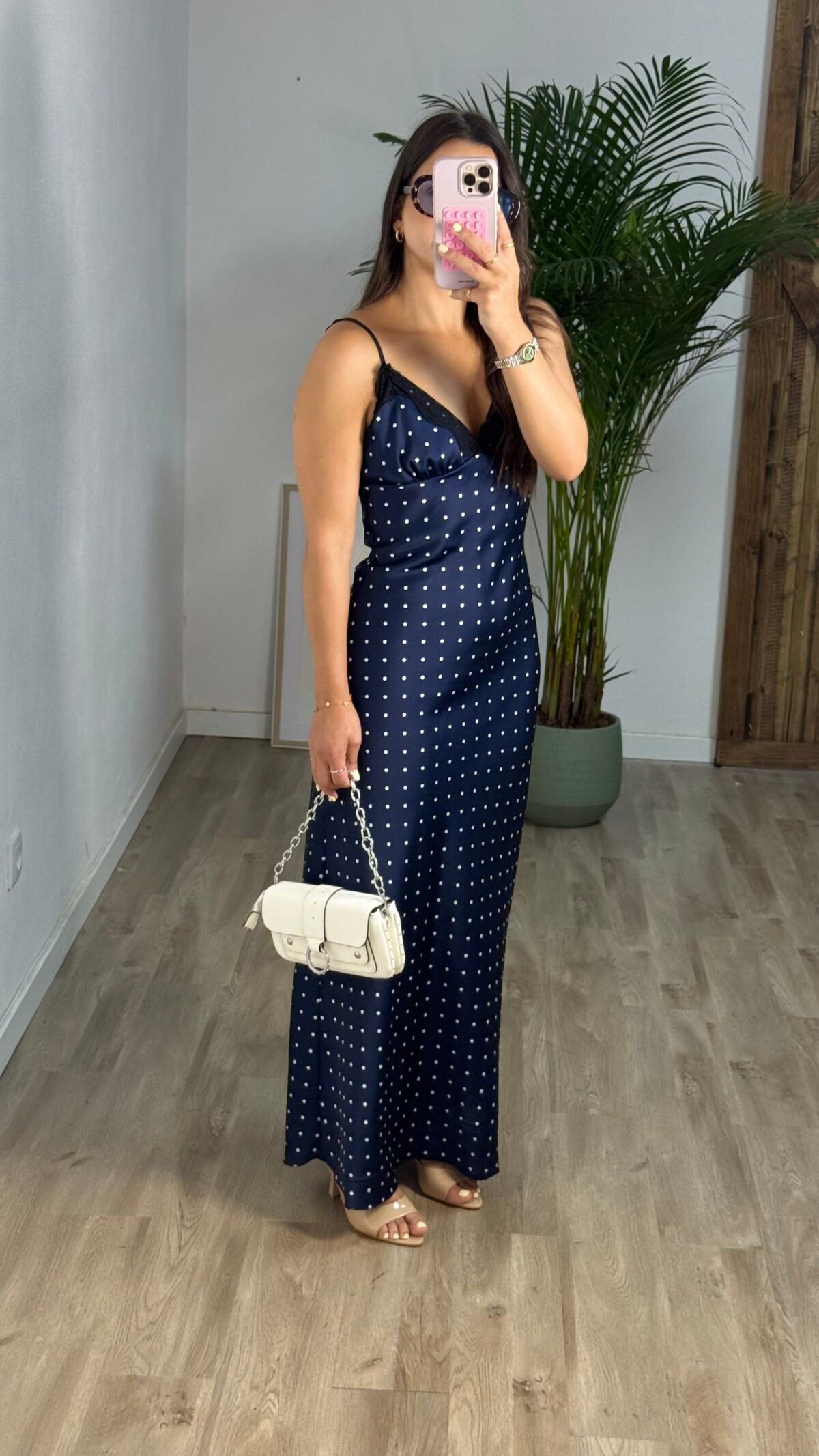 Vestido bolinhas acetinado